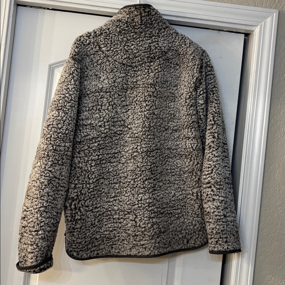 Thread & Supply Textured Sherpa Jacket 1/4 zip - Picture 4 of 5